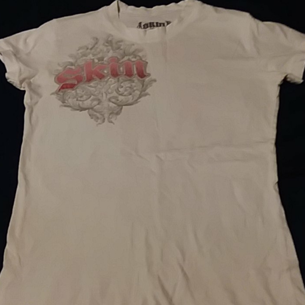 White grey pink tee